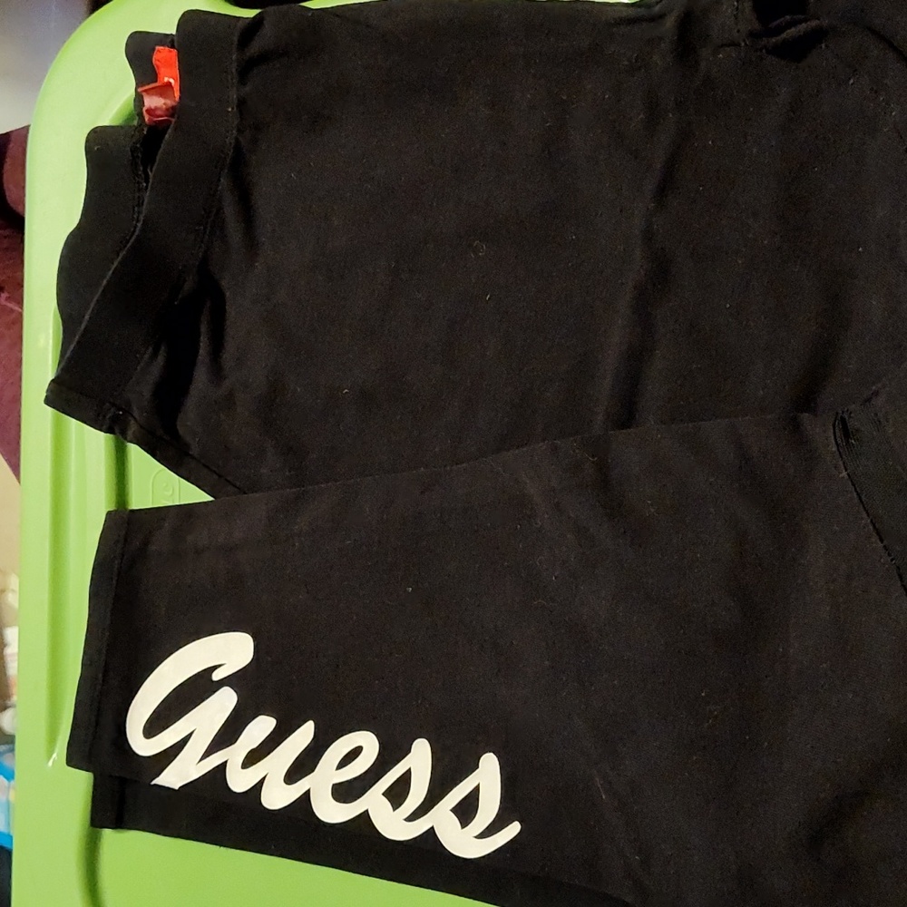 Guess brand leggings size large